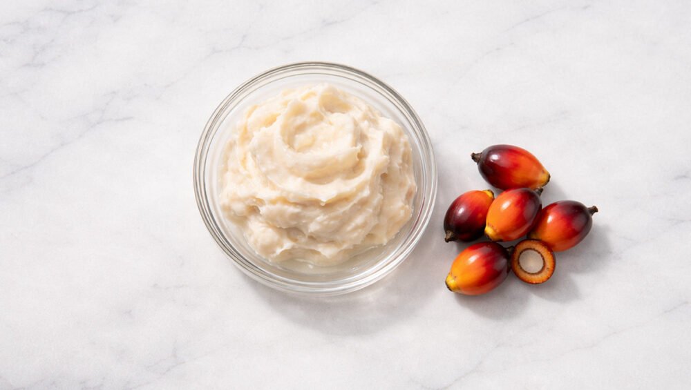 Palm yağı ve Elaeis guineensis meyve salkımı — turuncu-kırmızı yağ